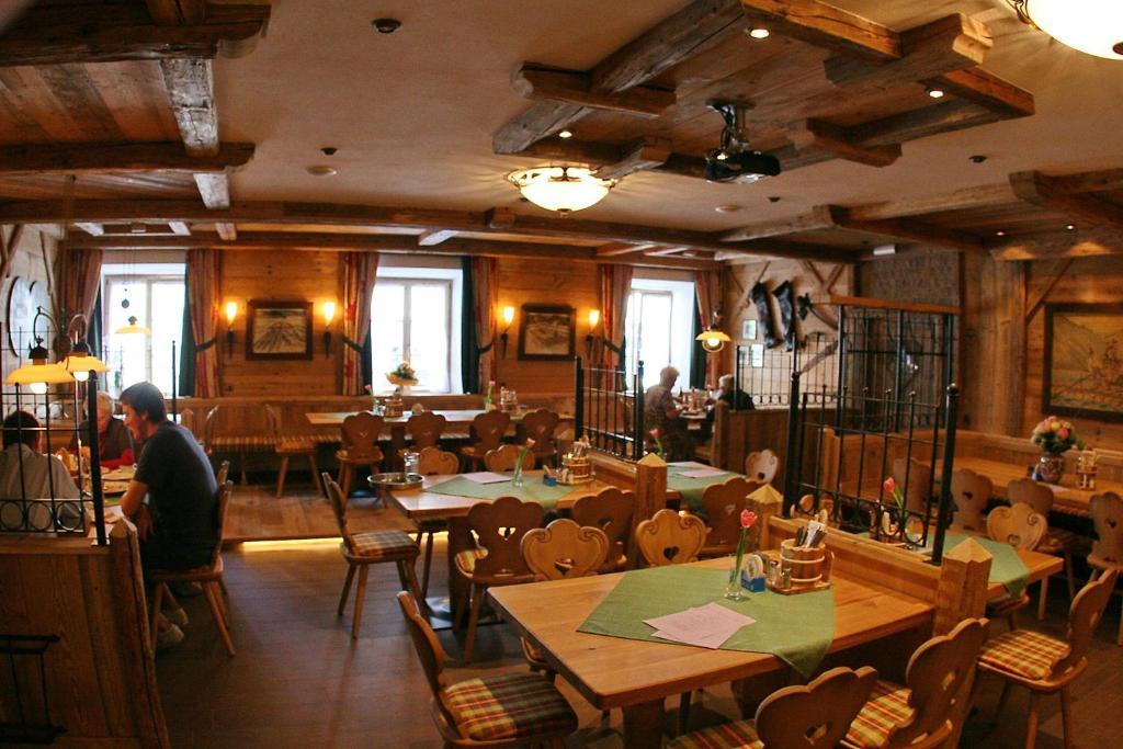 Hotel Altwirt Ленггрис Экстерьер фото